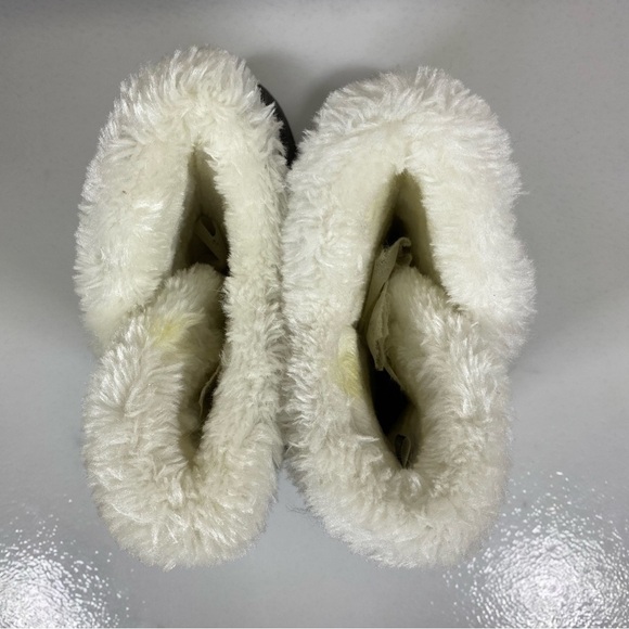 DAWGS Faux Fur Insulated Grey Women's 7 3-Button Pull-On Boot - Picture 6 of 12